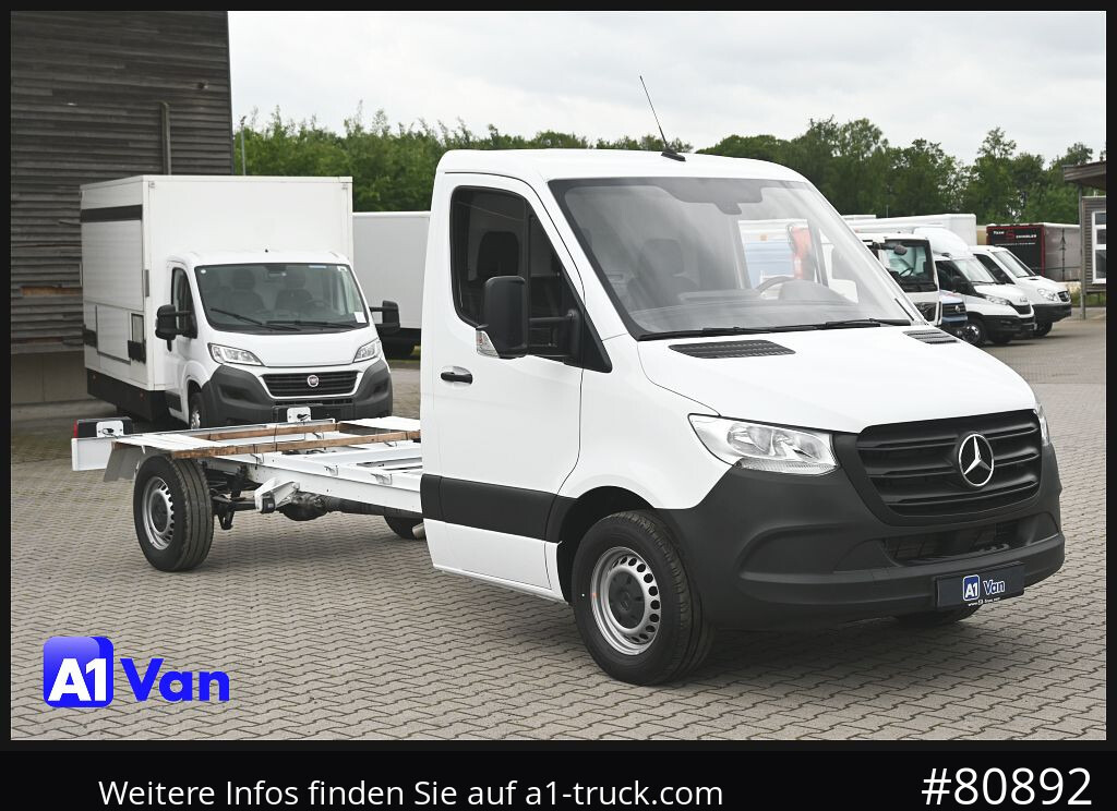 MERCEDES-BENZ Sprinter 317 CDI Fahrgestell, NEU, Klima, Tempomat - Camião chassi: foto 1 MERCEDES-BENZ Sprinter 317 CDI Fahrgestell, NEU, Klima, Tempomat - Camião chassi: foto 1