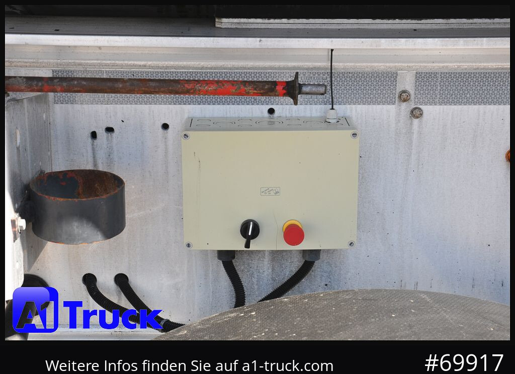 Semi-reboque basculante SCHWARZMUELLER Alu, Isoliert,Lift, 4450Kg.: foto 6