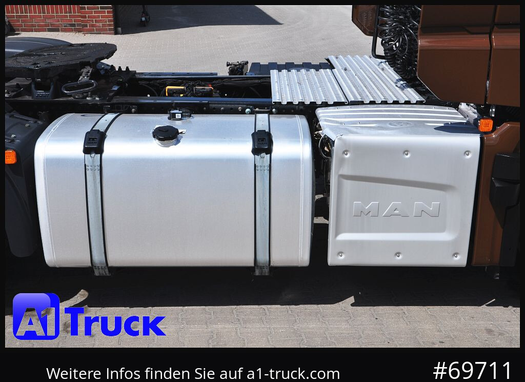 Tractor MAN TGX 18,480 BLS Intarder Standklima, Soundsystem: foto 15