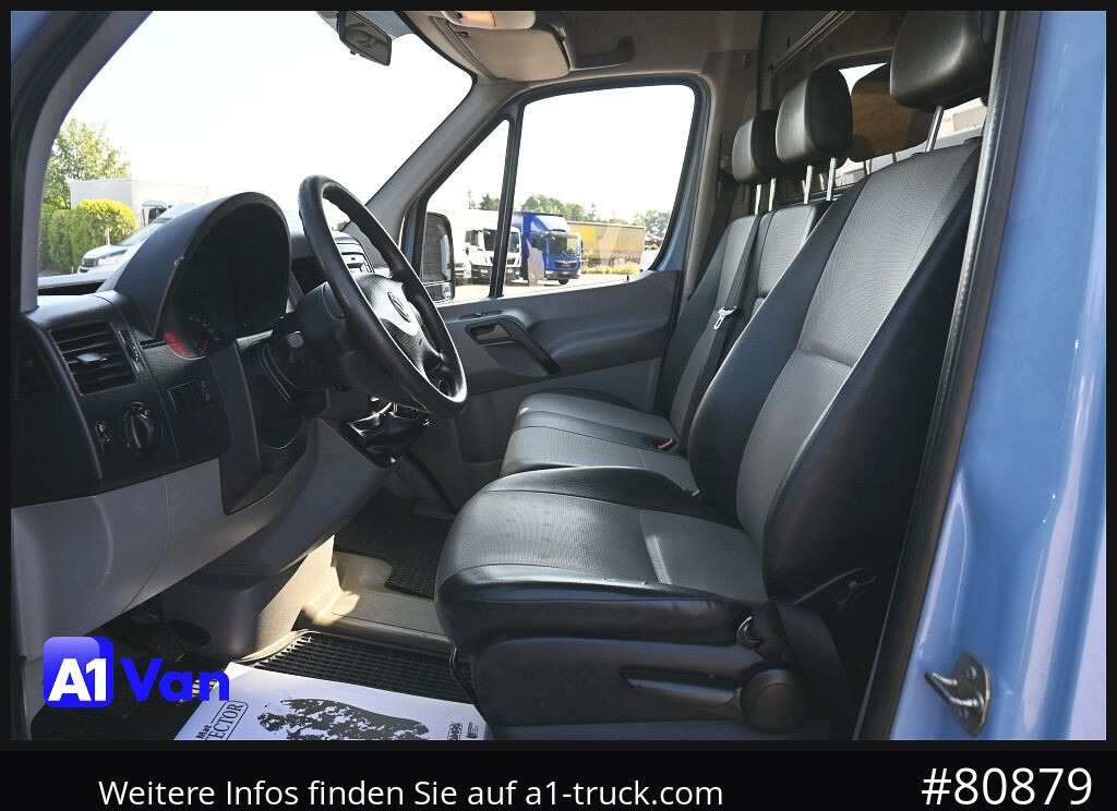 VOLKSWAGEN Crafter 35 L1H2, AHK, Standheizung, Werkstatteinrichtung - Furgão: foto 5 VOLKSWAGEN Crafter 35 L1H2, AHK, Standheizung, Werkstatteinrichtung - Furgão: foto 5