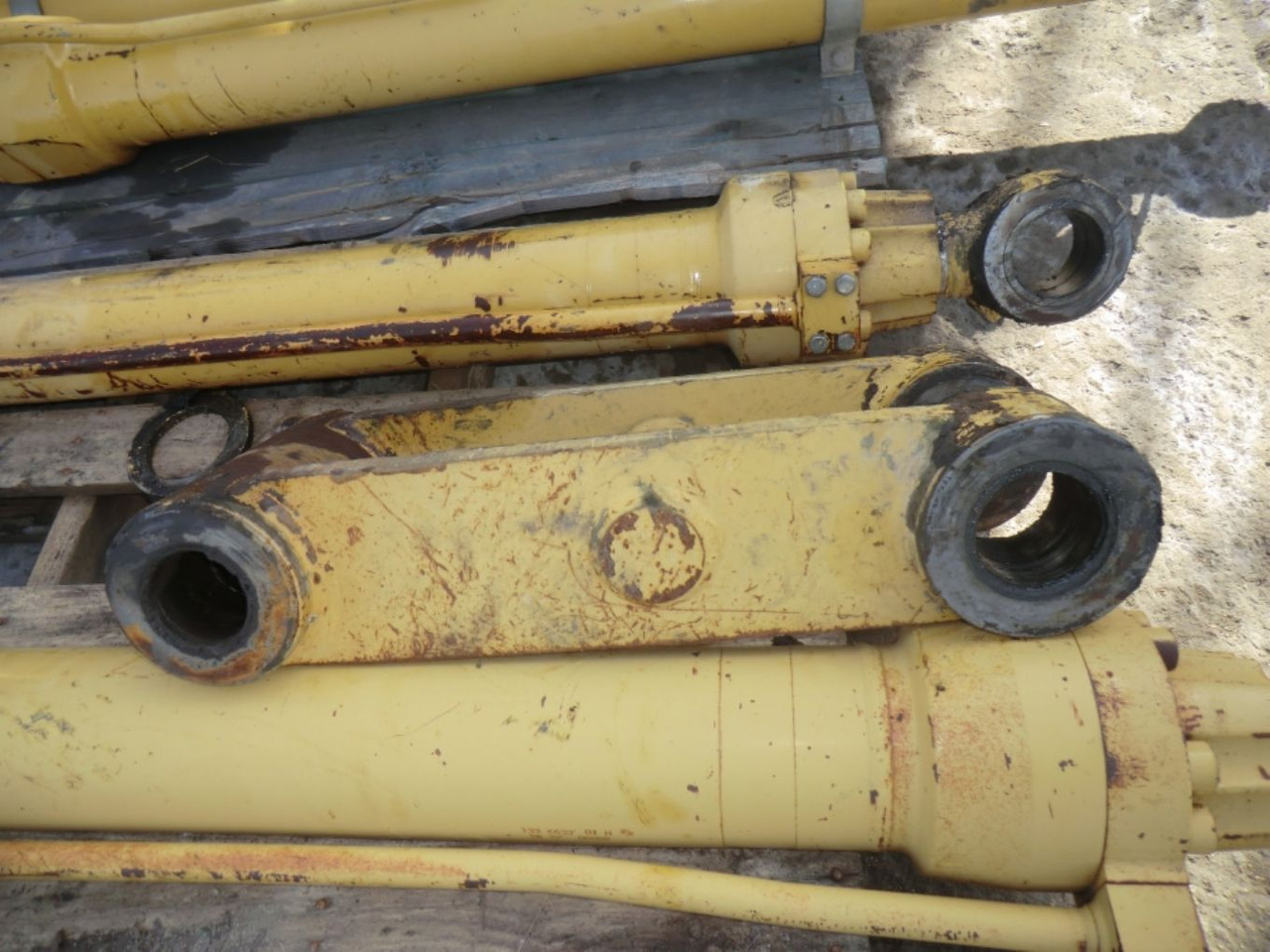 Caterpillar 317B LN BIELLA - Carroceria e exterior para Máquina de construção: foto 1 Caterpillar 317B LN BIELLA - Carroceria e exterior para Máquina de construção: foto 1