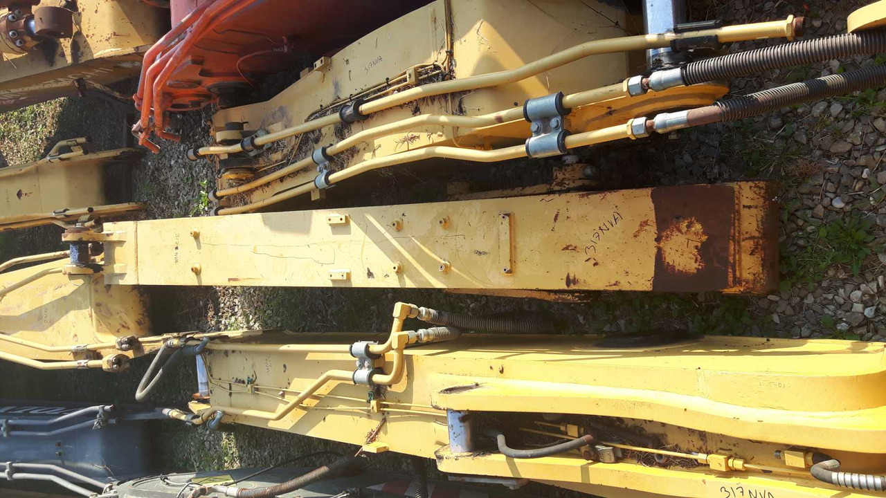 Caterpillar 317B LN STICK CON PERNI E BIELLE - Carroceria e exterior para Máquina de construção: foto 2 Caterpillar 317B LN STICK CON PERNI E BIELLE - Carroceria e exterior para Máquina de construção: foto 2