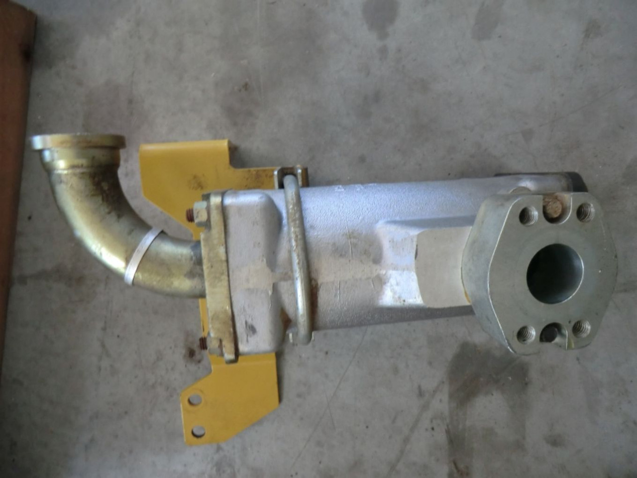 Caterpillar 735 ALLOGGIAMENTO - Carroceria e exterior para Máquina de construção: foto 1 Caterpillar 735 ALLOGGIAMENTO - Carroceria e exterior para Máquina de construção: foto 1