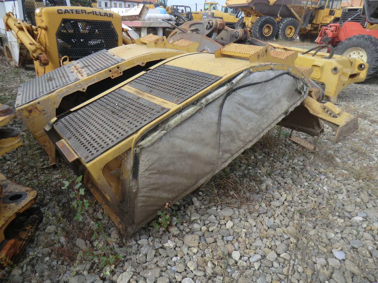 Caterpillar 735 Parafango anteriore destro e sinistro. - Para-lama para Máquina de construção: foto 3 Caterpillar 735 Parafango anteriore destro e sinistro. - Para-lama para Máquina de construção: foto 3