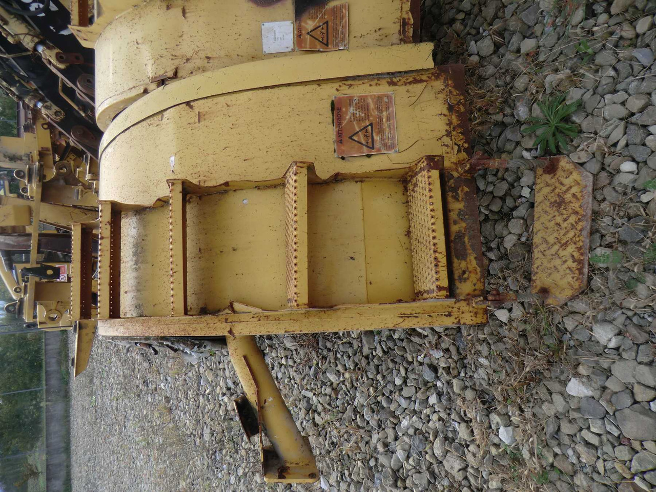 Caterpillar 735 Parafango anteriore destro e sinistro. - Para-lama para Máquina de construção: foto 2 Caterpillar 735 Parafango anteriore destro e sinistro. - Para-lama para Máquina de construção: foto 2