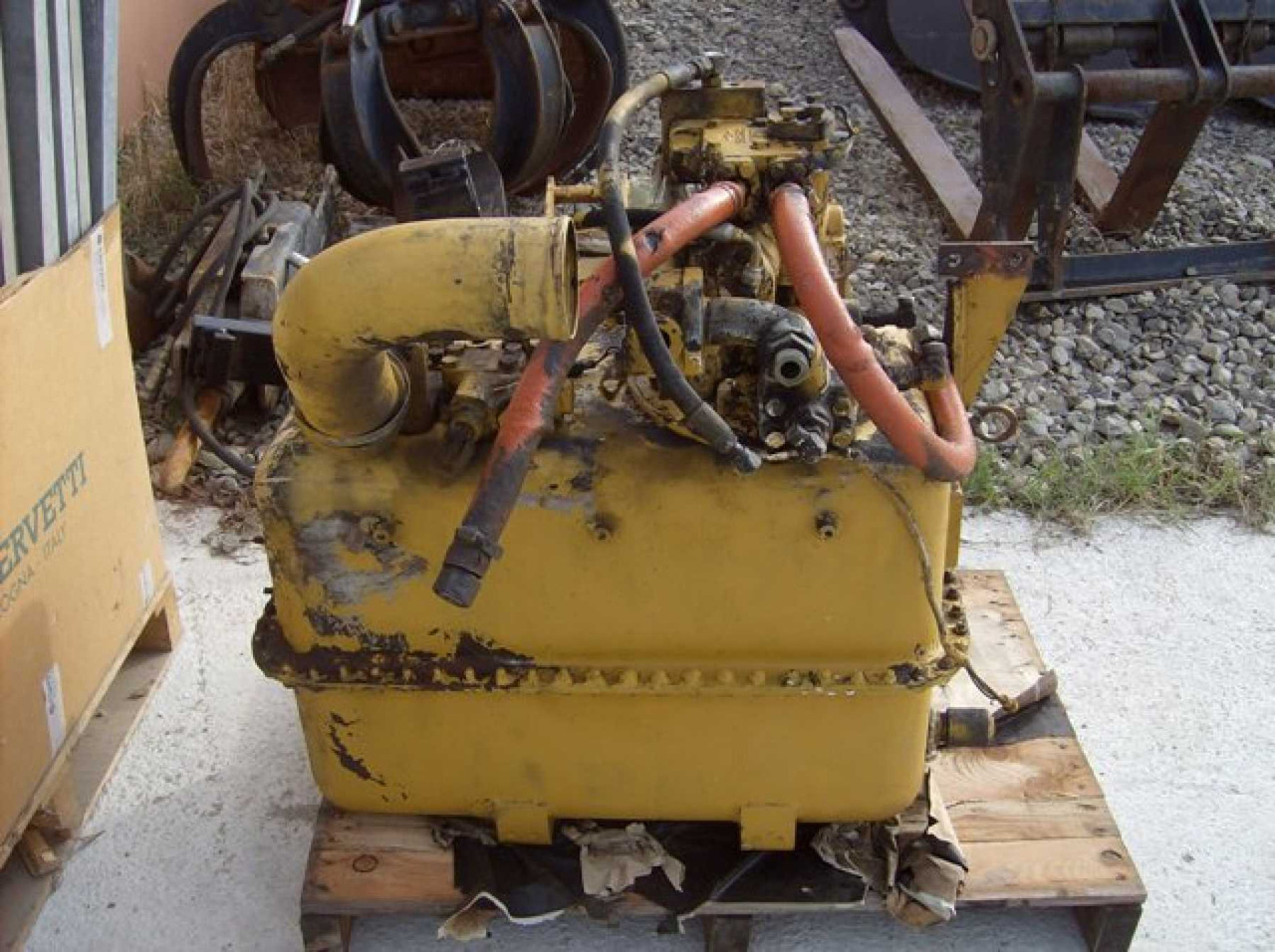 Caterpillar 966F II SERBATOIO - Carroceria e exterior para Máquina de construção: foto 2 Caterpillar 966F II SERBATOIO - Carroceria e exterior para Máquina de construção: foto 2