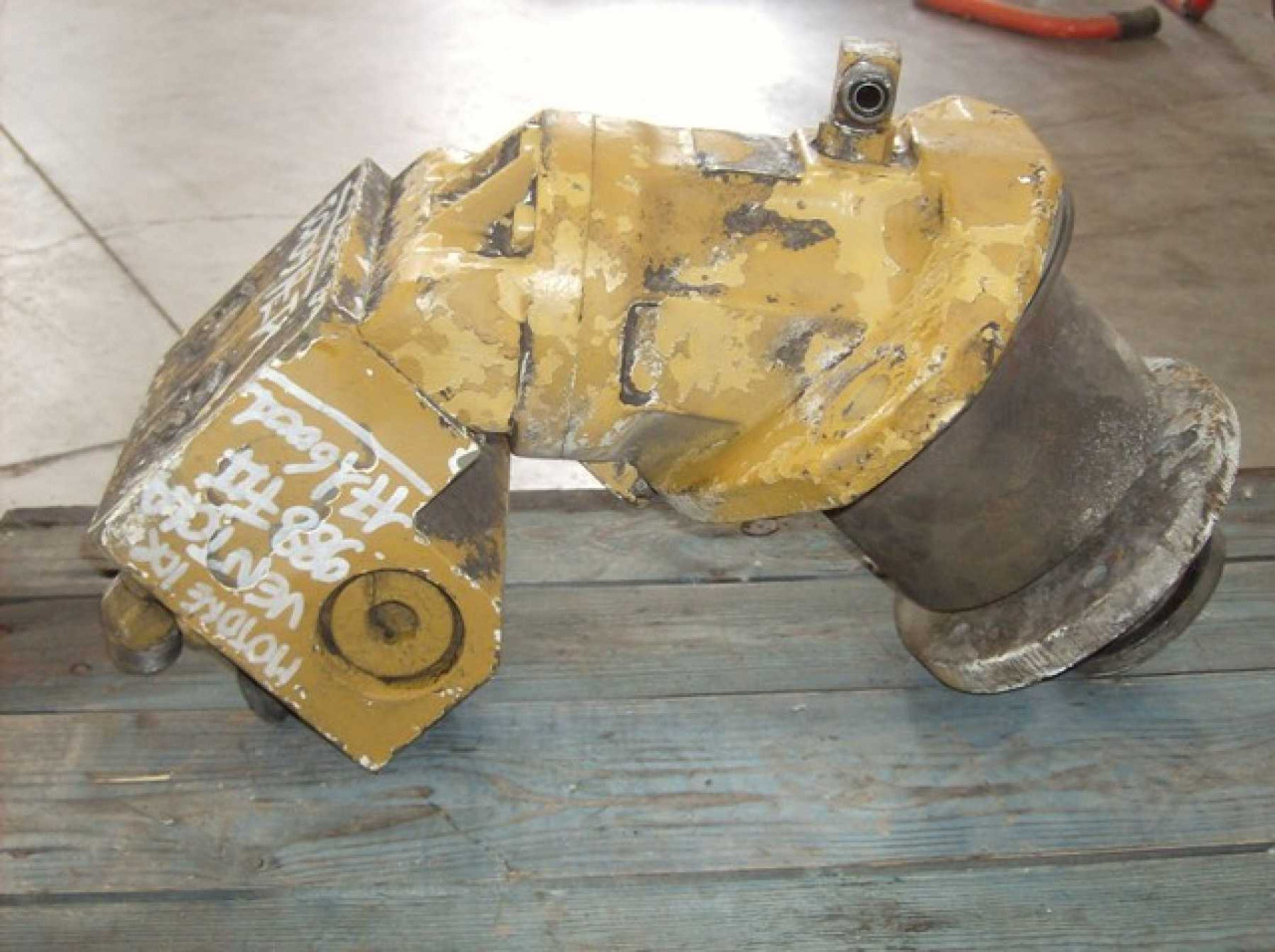 Caterpillar 988F II MOTORE IDRAULICO VENTOLA. APPLICAZIONE PER AMBIENTI CON ALTE TEMPERATURE - Motor hidráulico para Máquina de construção: foto 4 Caterpillar 988F II MOTORE IDRAULICO VENTOLA. APPLICAZIONE PER AMBIENTI CON ALTE TEMPERATURE - Motor hidráulico para Máquina de construção: foto 4