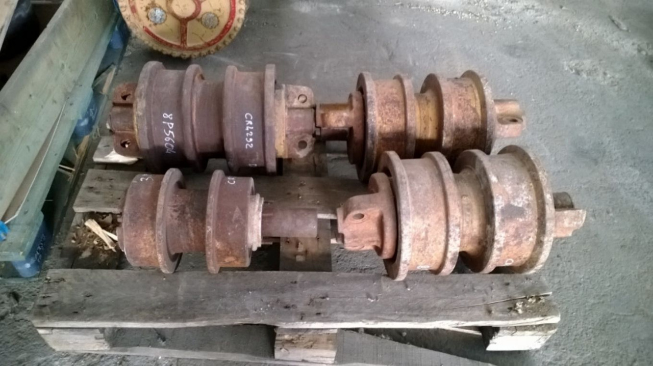 Caterpillar D9G D9H Rulli inferiori a doppia spalla. - Rasto - Rolo para Máquina de construção: foto 1 Caterpillar D9G D9H Rulli inferiori a doppia spalla. - Rasto - Rolo para Máquina de construção: foto 1