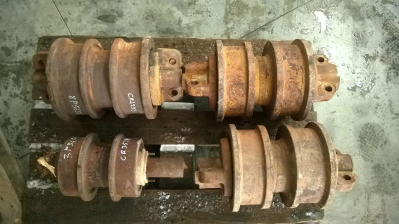 Caterpillar D9G D9H Rulli inferiori a doppia spalla. - Rasto - Rolo para Máquina de construção: foto 2 Caterpillar D9G D9H Rulli inferiori a doppia spalla. - Rasto - Rolo para Máquina de construção: foto 2