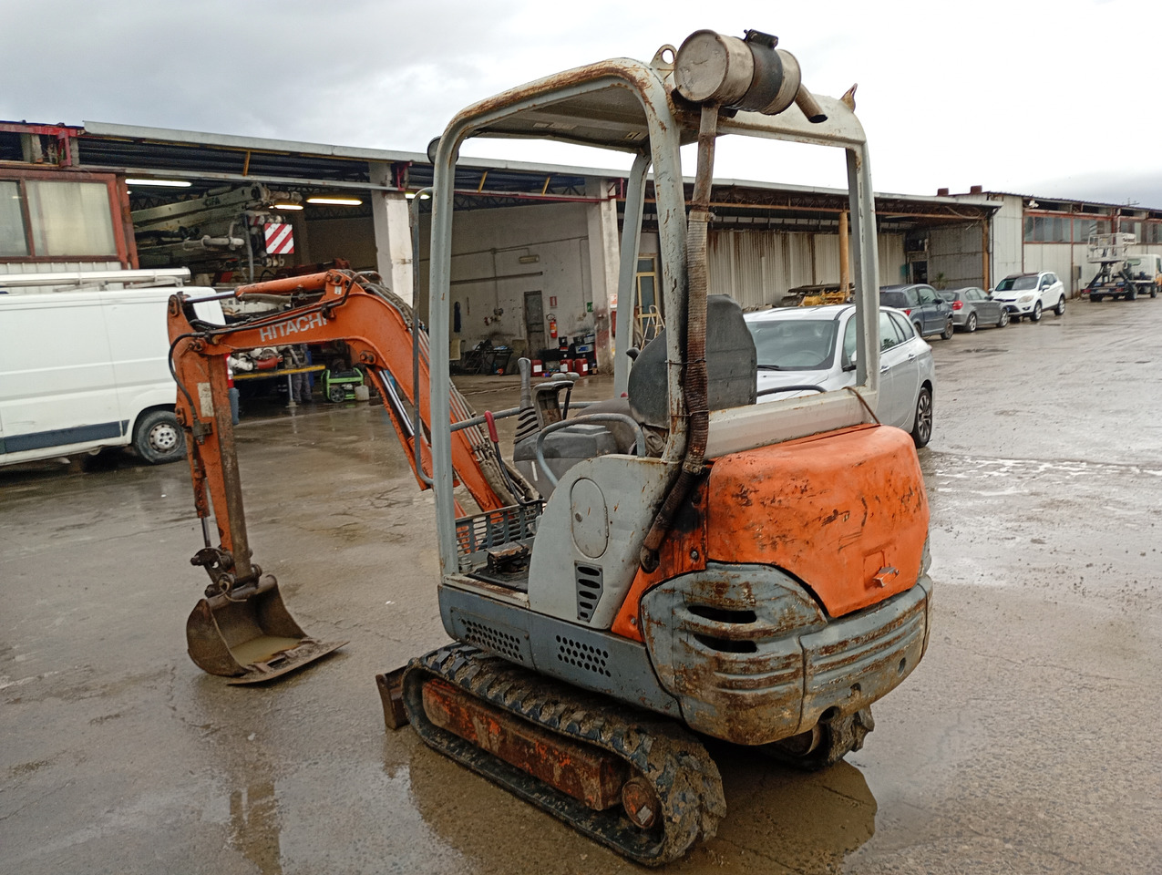 HITACHI FH16.2B Miniescavatore usato Hitachi FH16.2B in buone condizioni. - Mini escavadeira: foto 2 HITACHI FH16.2B Miniescavatore usato Hitachi FH16.2B in buone condizioni. - Mini escavadeira: foto 2