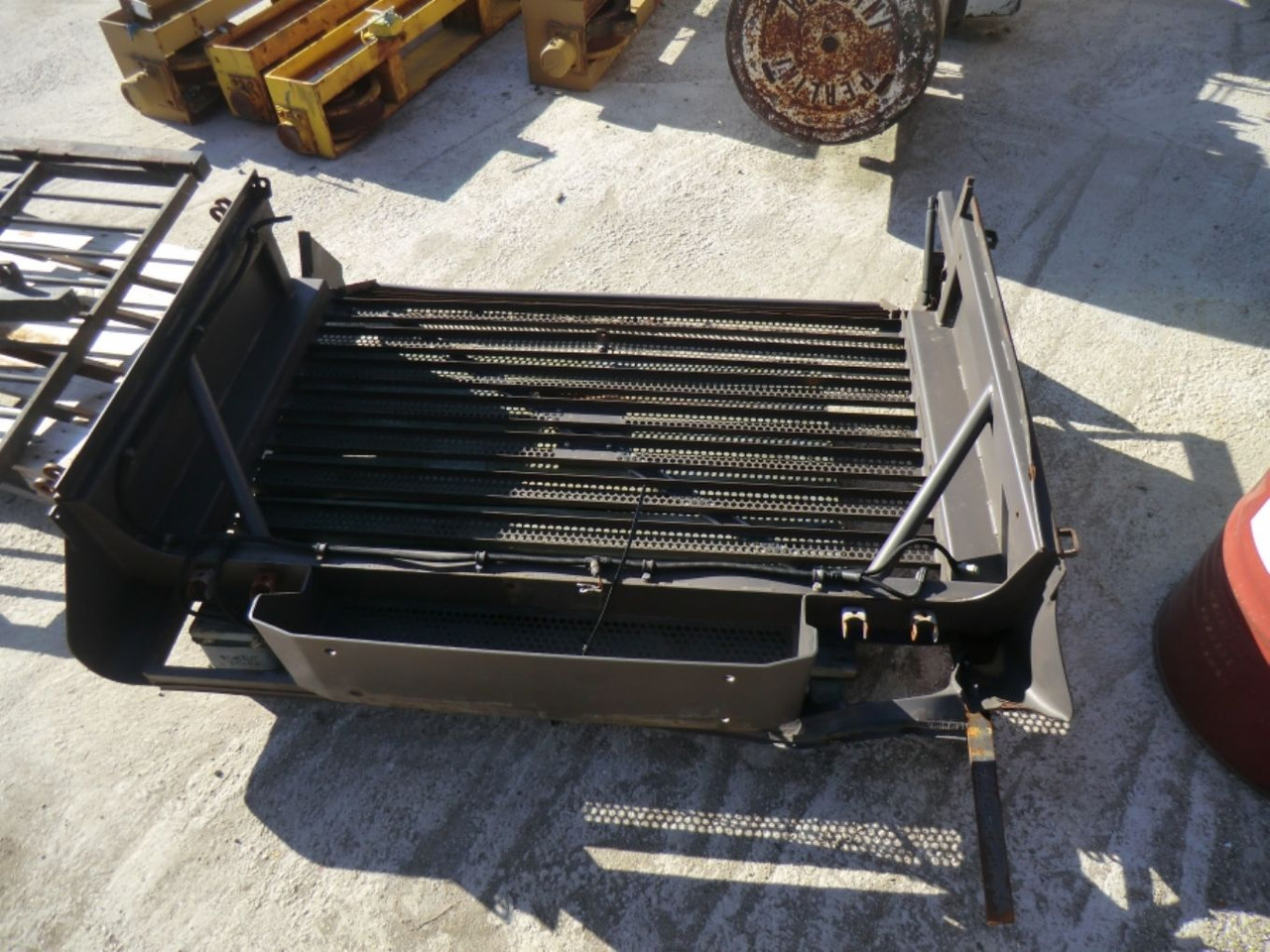 VOLVO L330E GRIGLIA - Grade radiador para Máquina de construção: foto 5 VOLVO L330E GRIGLIA - Grade radiador para Máquina de construção: foto 5