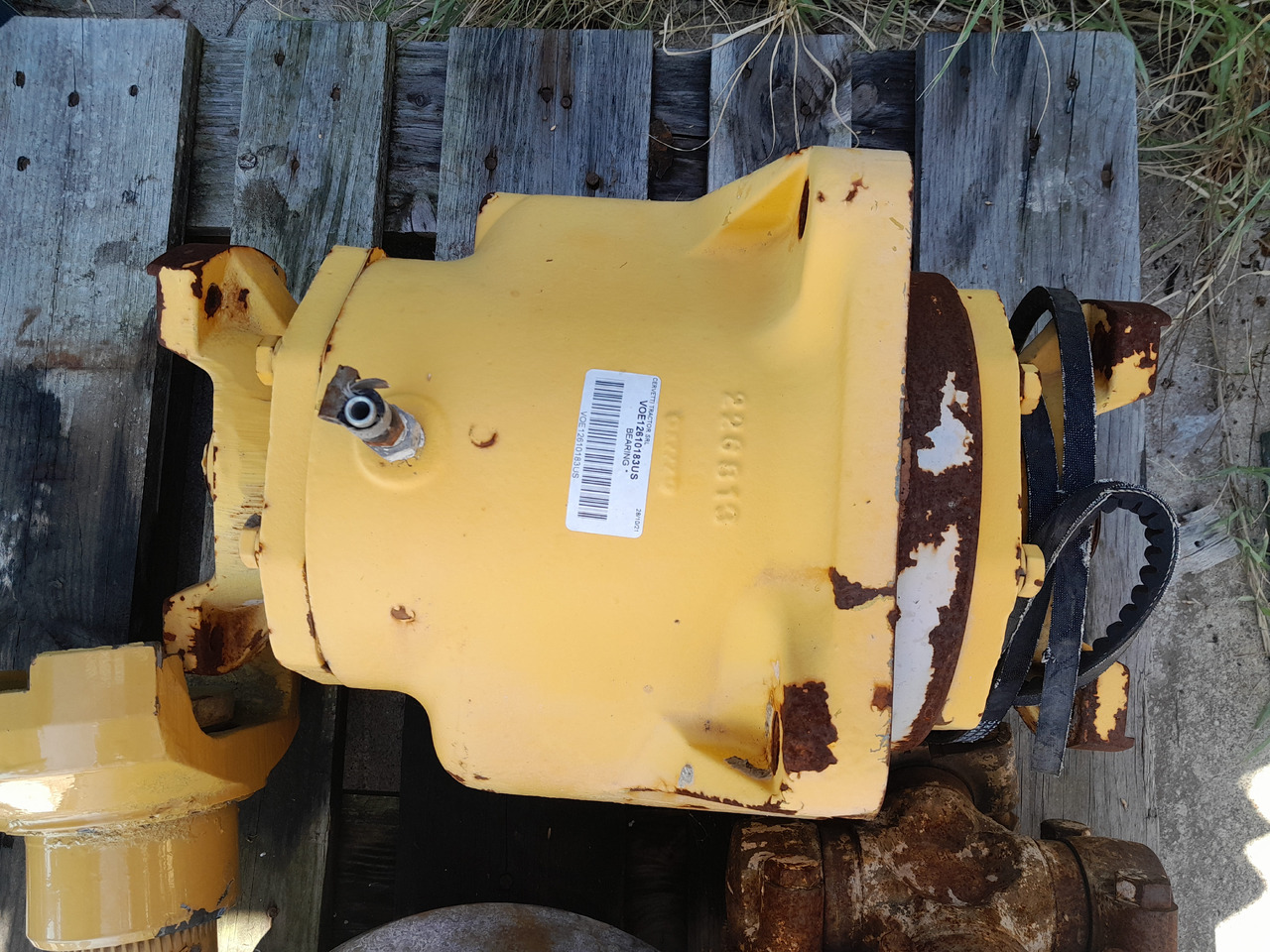 VOLVO L330E SUPPORT BEARING PROPELLER SHAFT - Transmissão para Máquina de construção: foto 5 VOLVO L330E SUPPORT BEARING PROPELLER SHAFT - Transmissão para Máquina de construção: foto 5