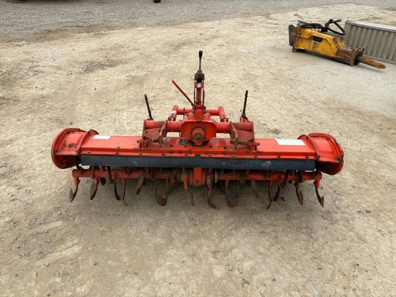 Kubota R 15 N - Fresa agrícola: foto 5 Kubota R 15 N - Fresa agrícola: foto 5