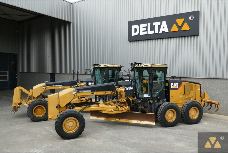 Motoniveladora Caterpillar 120M: foto 8