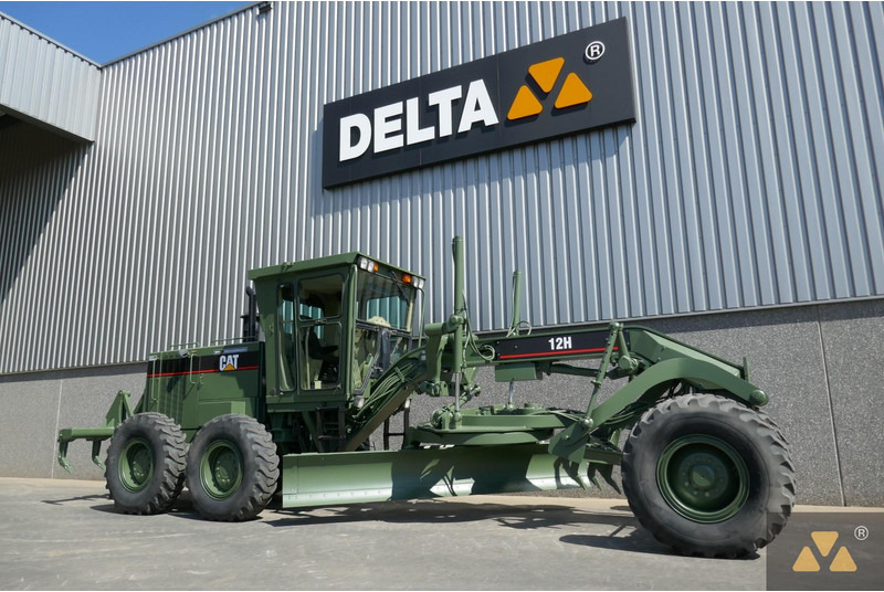 Caterpillar 12H Ex-military - Motoniveladora: foto 3 Caterpillar 12H Ex-military - Motoniveladora: foto 3