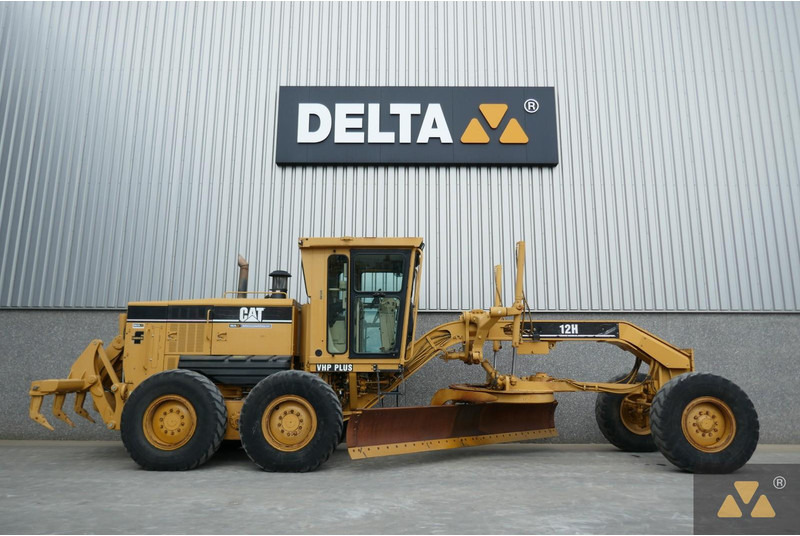 Caterpillar 12H - Motoniveladora: foto 2 Caterpillar 12H - Motoniveladora: foto 2