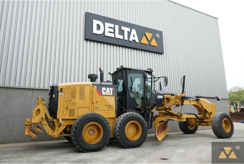 Caterpillar 140M2 - Motoniveladora: foto 5 Caterpillar 140M2 - Motoniveladora: foto 5