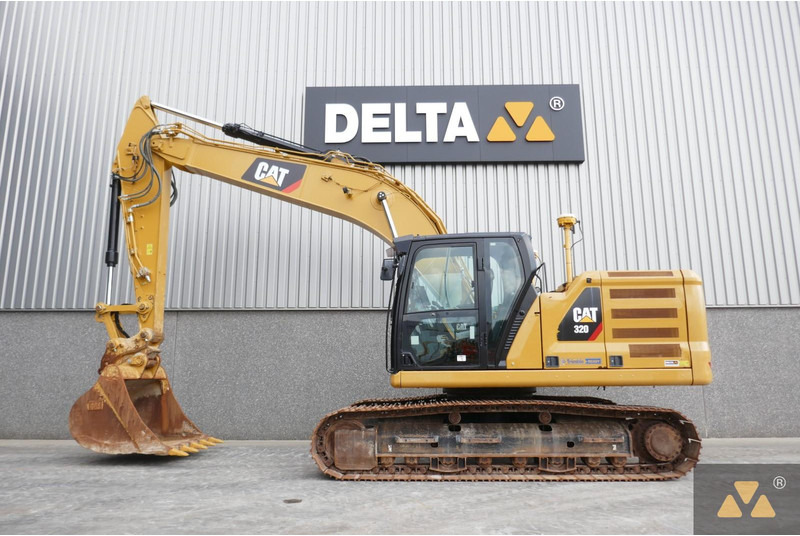 Escavadora de rastos Caterpillar 320: foto 1