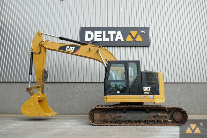 Caterpillar 325F LCR - Escavadora de rastos: foto 1 Caterpillar 325F LCR - Escavadora de rastos: foto 1