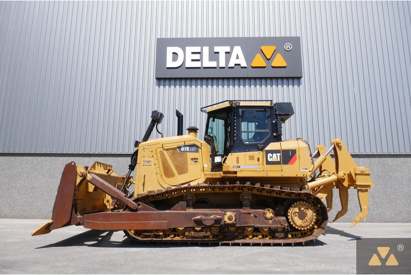 Caterpillar D7E LGP - Buldôzer: foto 1 Caterpillar D7E LGP - Buldôzer: foto 1