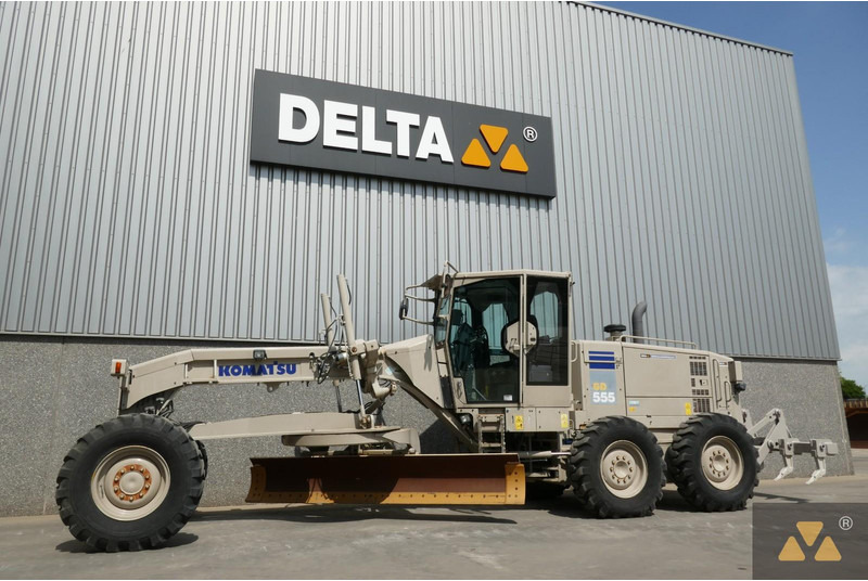 Komatsu GD555-5 Ex-army - Motoniveladora: foto 4 Komatsu GD555-5 Ex-army - Motoniveladora: foto 4