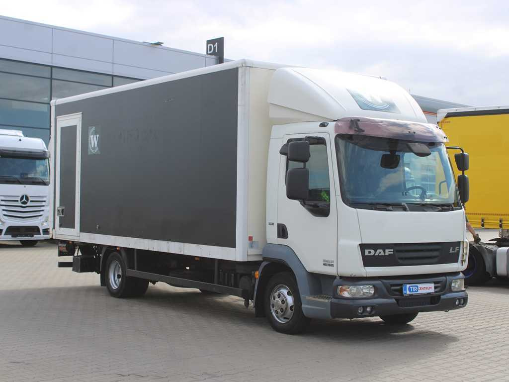 DAF FA 45.160, INDEPENDENT AIR CONDITIONING, HYDRAULIC FRONT - Camião furgão: foto 3 DAF FA 45.160, INDEPENDENT AIR CONDITIONING, HYDRAULIC FRONT - Camião furgão: foto 3