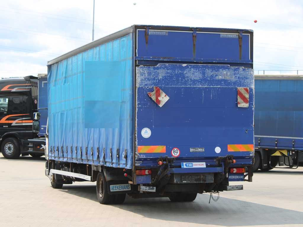 DAF FA LF 45, EURO 5, TAIL LIFT - Camião de lona: foto 4 DAF FA LF 45, EURO 5, TAIL LIFT - Camião de lona: foto 4