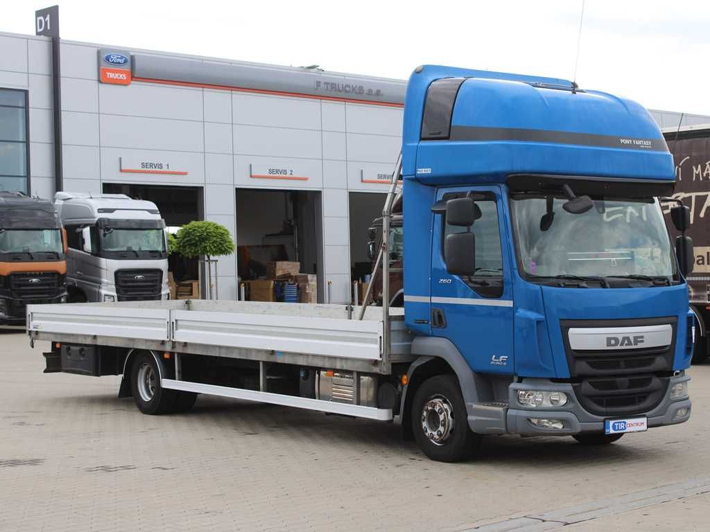 DAF LF 260, SLEEPING CABIN, EURO 6, PNEU 80% - Camião de caixa aberta/ Plataforma: foto 2 DAF LF 260, SLEEPING CABIN, EURO 6, PNEU 80% - Camião de caixa aberta/ Plataforma: foto 2