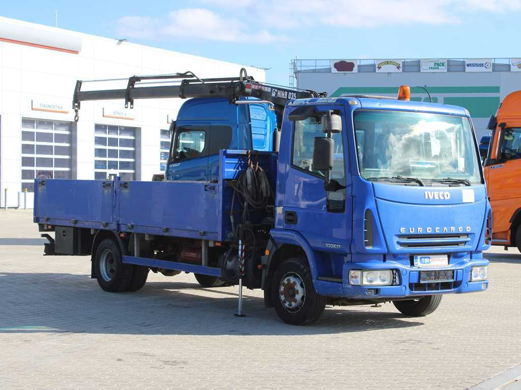 Iveco EUROCARGO 100E17, EURO 3, HYDRAULIC ARM HIAB 035-2 - Camião de caixa aberta/ Plataforma, Camião grua: foto 3 Iveco EUROCARGO 100E17, EURO 3, HYDRAULIC ARM HIAB 035-2 - Camião de caixa aberta/ Plataforma, Camião grua: foto 3