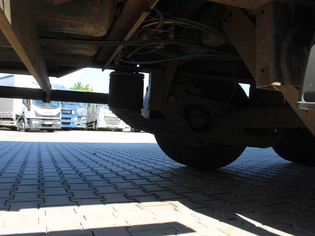 Semi-reboque de lona Kögel SN 24 MEGA, SAF, LOWDECK, LIFT AXLE, LIFTING ROOF, MULTILOCK: foto 13 Semi-reboque de lona Kögel SN 24 MEGA, SAF, LOWDECK, LIFT AXLE, LIFTING ROOF, MULTILOCK: foto 13