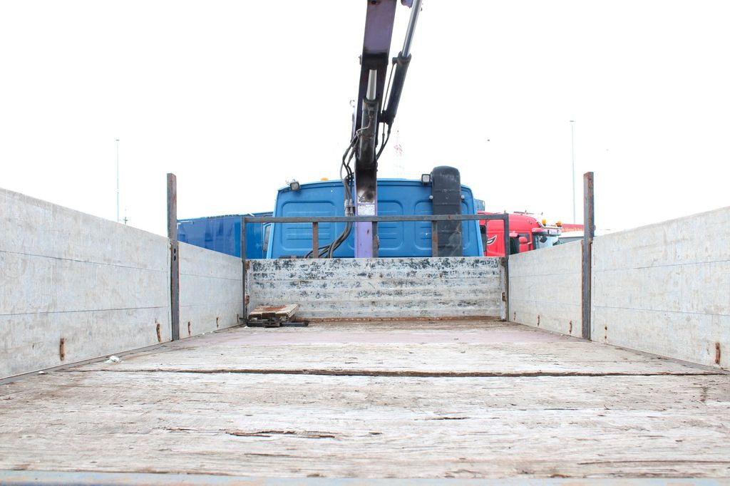 Camião de caixa aberta/ Plataforma, Camião grua LIAZ 18.23,CRANE NJ SR-70 PT,BEACONS: foto 7