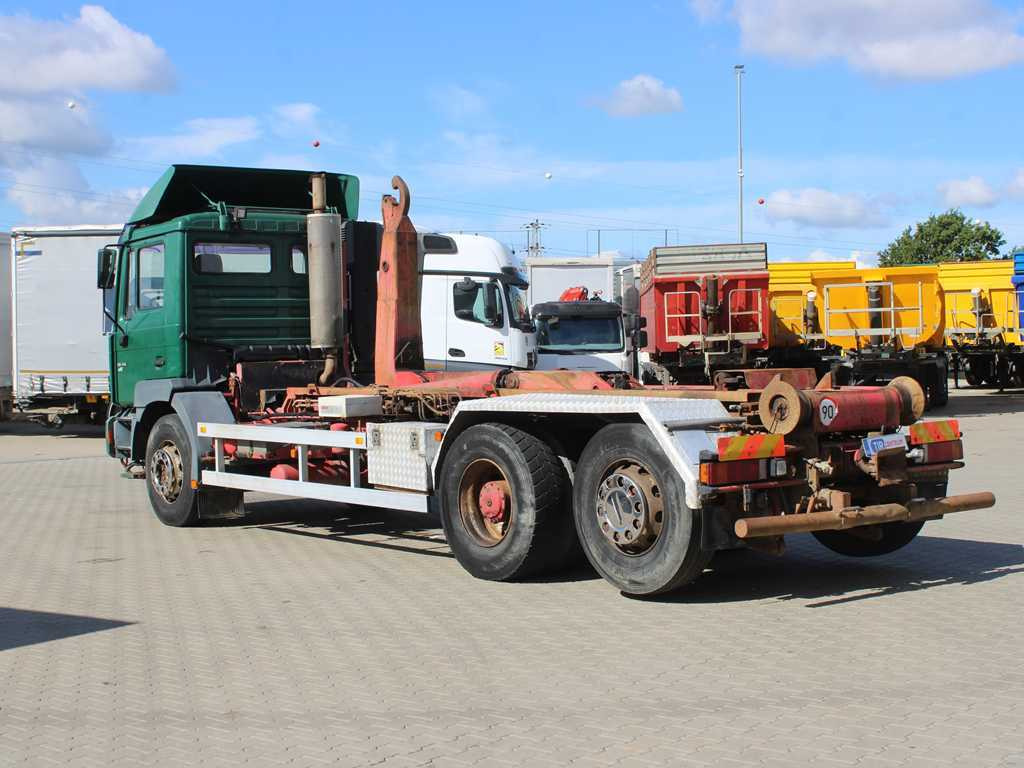 MAN 26.414, EURO 3, 6X2, LIFT AXLE, HOOK CARRIER FOR CONTAINERS - Camião polibenne: foto 5 MAN 26.414, EURO 3, 6X2, LIFT AXLE, HOOK CARRIER FOR CONTAINERS - Camião polibenne: foto 5