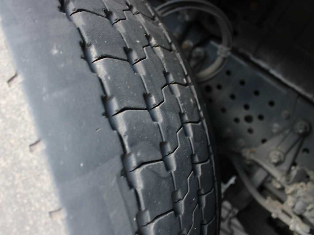 Camião de lona Mercedes-Benz Actros 2542, EURO 6, 6X2, NAVIGATION: foto 18