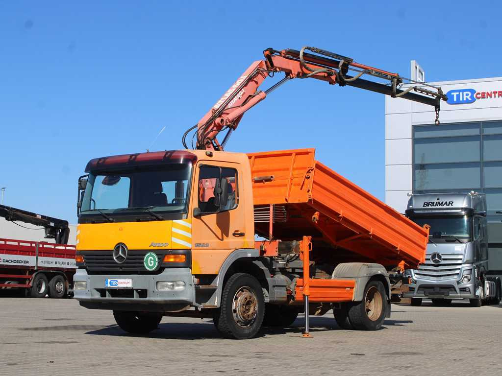 Mercedes-Benz Atego 1523, HYDRAULIC ARM ATLAS 60.1, THREE-SIDED - Camião basculante, Camião grua: foto 1 Mercedes-Benz Atego 1523, HYDRAULIC ARM ATLAS 60.1, THREE-SIDED - Camião basculante, Camião grua: foto 1