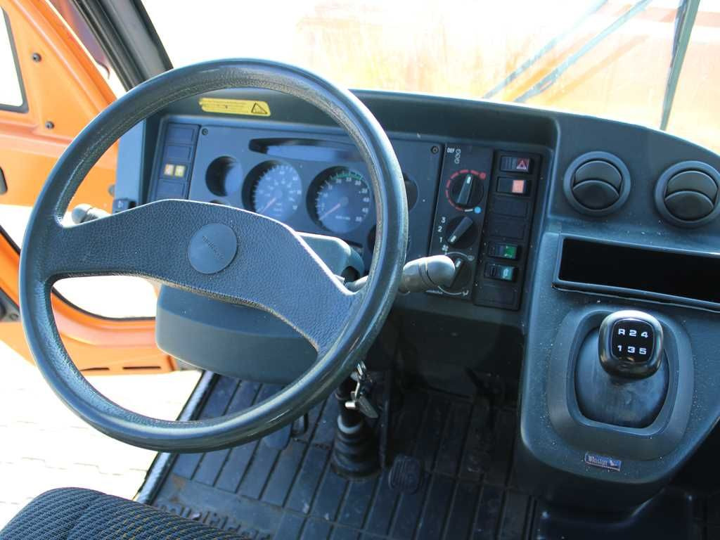 Locação financeira de  Multicar M30 FUMO, 4x4 Multicar M30 FUMO, 4x4: foto 12