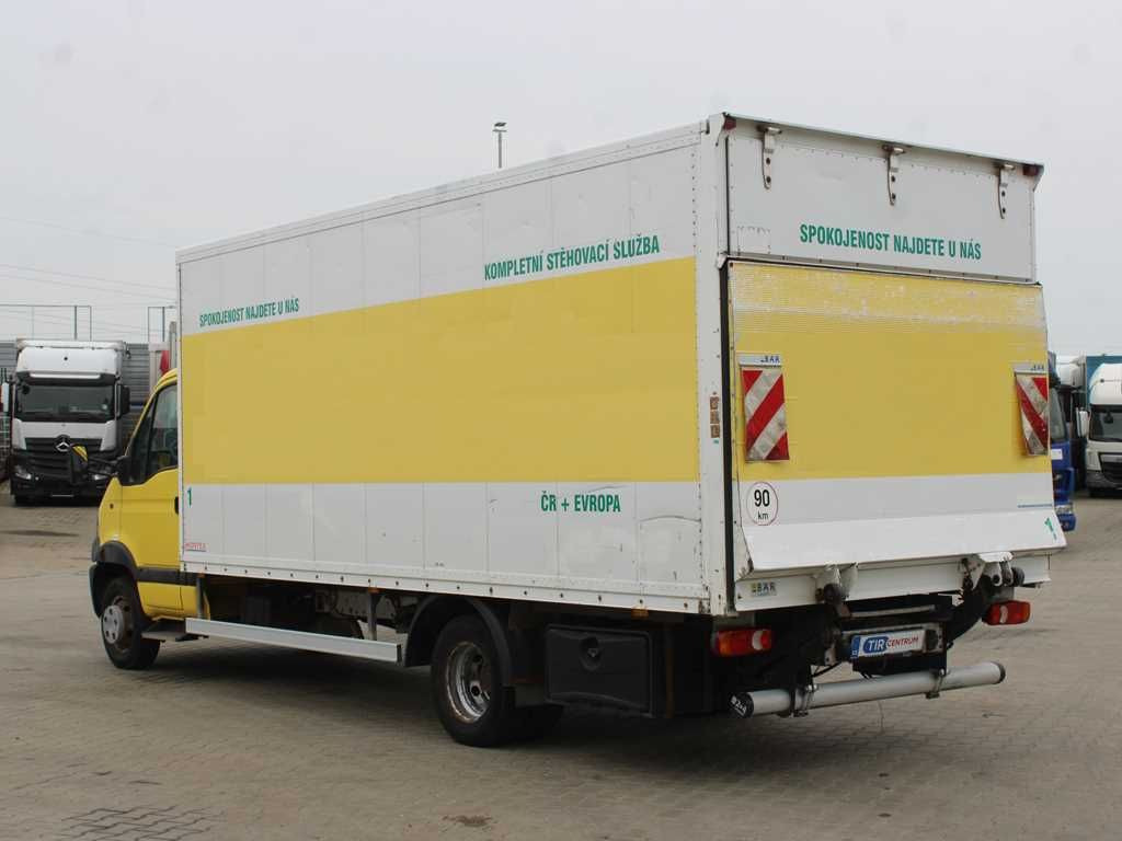 Renault MASCOTT 160.65 P 4X2, EURO 3, TAIL LIFT Renault MASCOTT 160.65 P 4X2, EURO 3, TAIL LIFT - Carrinha de contentor: foto 4 Renault MASCOTT 160.65 P 4X2, EURO 3, TAIL LIFT Renault MASCOTT 160.65 P 4X2, EURO 3, TAIL LIFT - Carrinha de contentor: foto 4