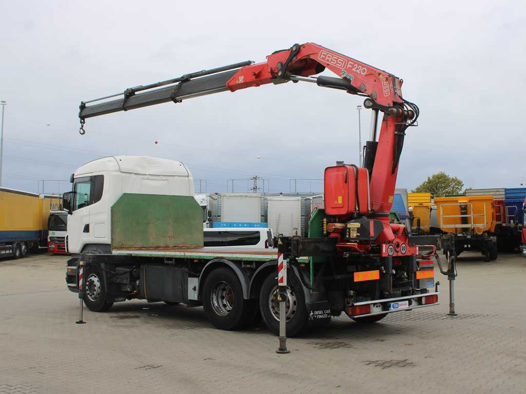 Scania R 500, 6X2, EURO 4, OPTICRUISE, HYDRAULIC ARM FASSI F220A.23 - Camião de caixa aberta/ Plataforma, Camião grua: foto 5 Scania R 500, 6X2, EURO 4, OPTICRUISE, HYDRAULIC ARM FASSI F220A.23 - Camião de caixa aberta/ Plataforma, Camião grua: foto 5