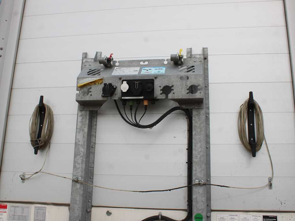 Schwarzmüller SPA 3/E, MULTILOCK, LIFTING AXLE, SAF, MULDA - Semi-reboque de lona: foto 5 Schwarzmüller SPA 3/E, MULTILOCK, LIFTING AXLE, SAF, MULDA - Semi-reboque de lona: foto 5