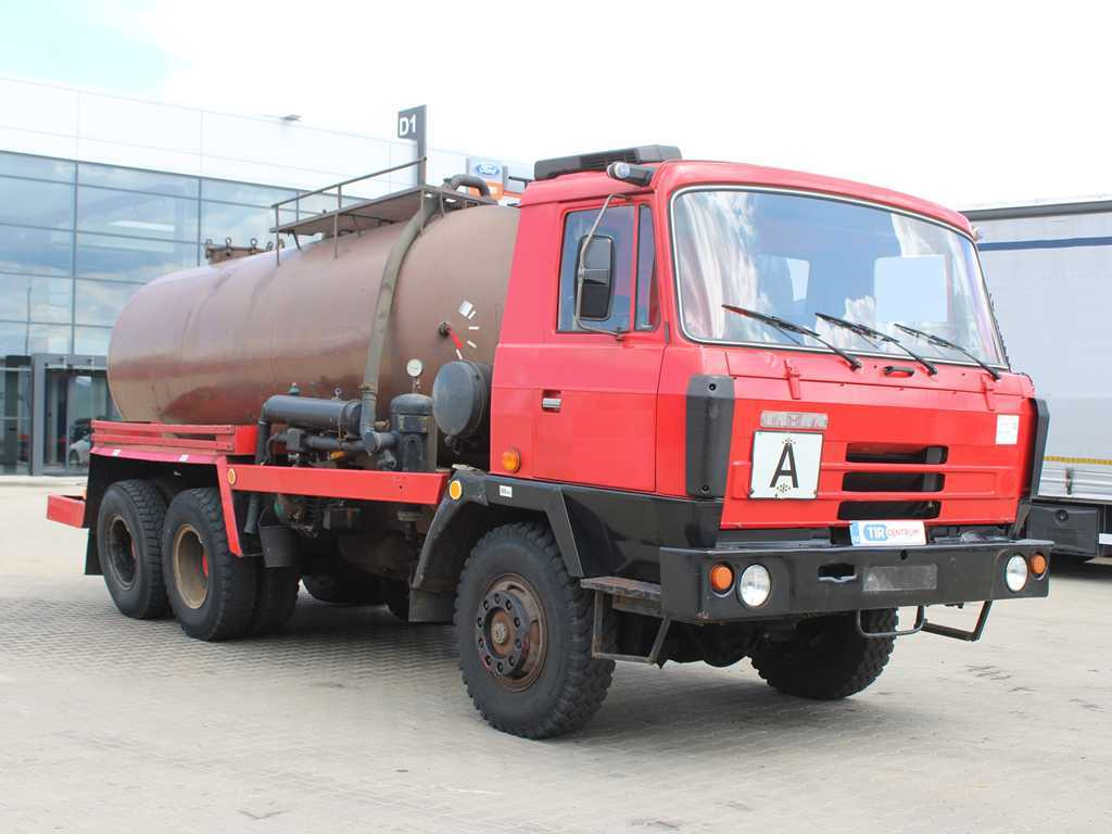 Tatra T815, 6X6, 11m³, FUEL TRUCK - Camião cisterna: foto 3 Tatra T815, 6X6, 11m³, FUEL TRUCK - Camião cisterna: foto 3