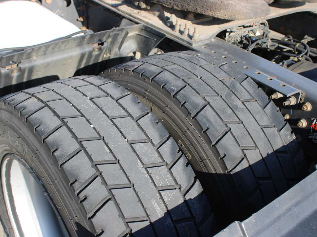 Tractor Renault T 520, EURO 6, LOWDECK, INDEPENDENT AIR CONDITIONING, TYRES 80%: foto 15