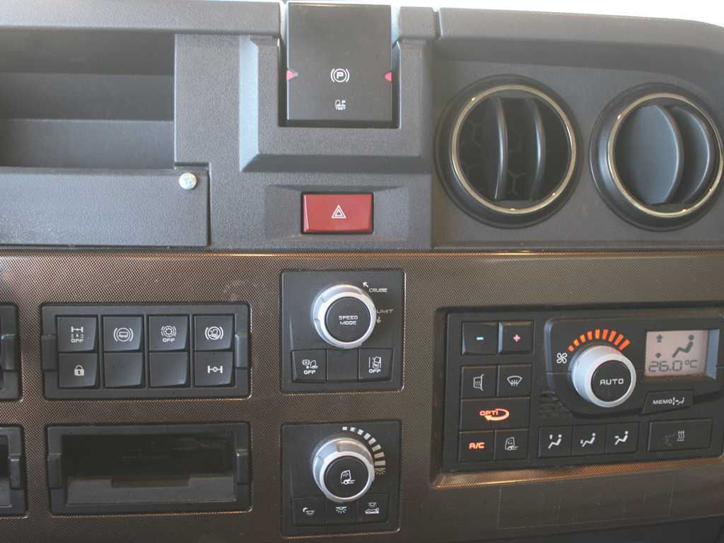 Tractor Renault T 520, EURO 6, LOWDECK, INDEPENDENT AIR CONDITIONING, TYRES 80%: foto 8