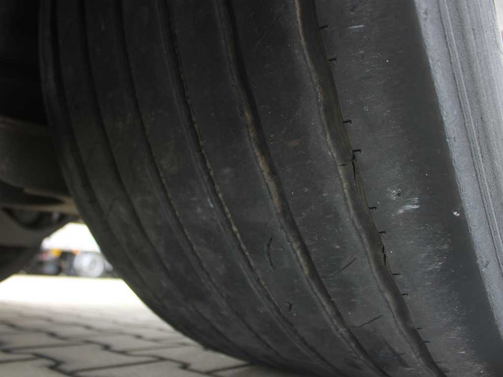 Reboque de lona WECON, SAF, PASSENGER PASSENGER: foto 13 Reboque de lona WECON, SAF, PASSENGER PASSENGER: foto 13