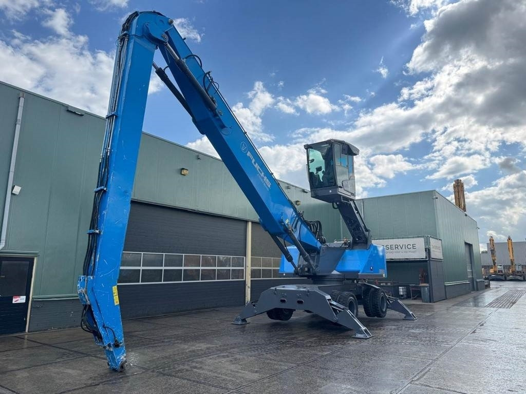 Fuchs MHL 350 F - with generator - Manipulador de material: foto 2 Fuchs MHL 350 F - with generator - Manipulador de material: foto 2