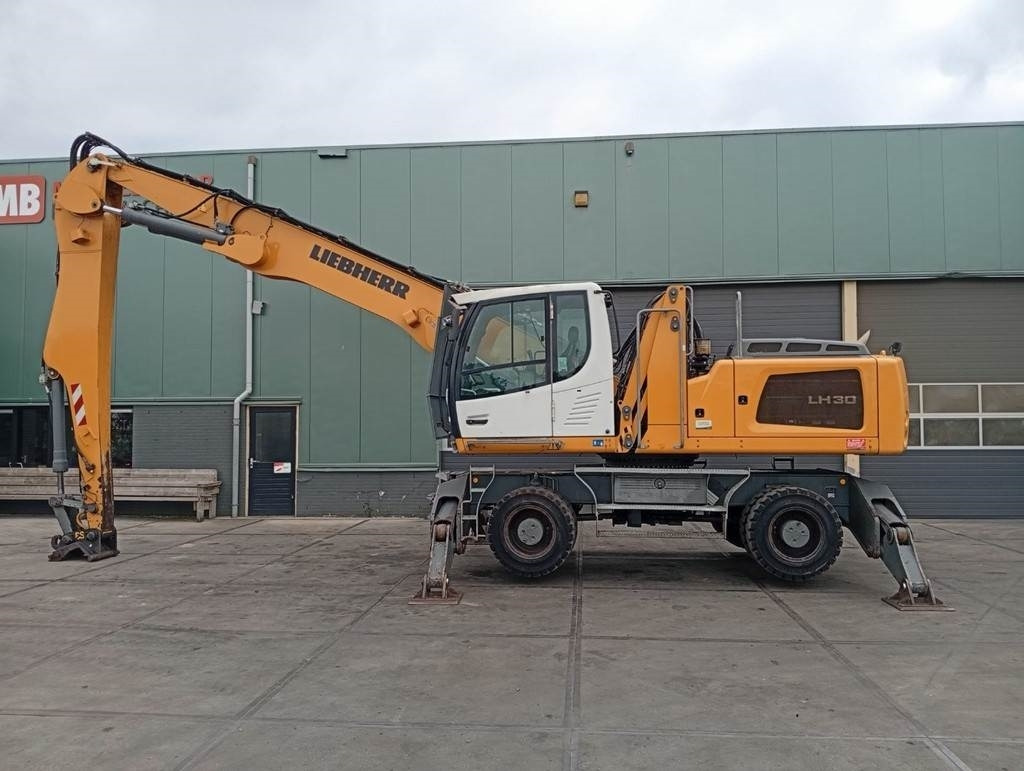 Liebherr LH 30 M - Manipulador de material: foto 1 Liebherr LH 30 M - Manipulador de material: foto 1