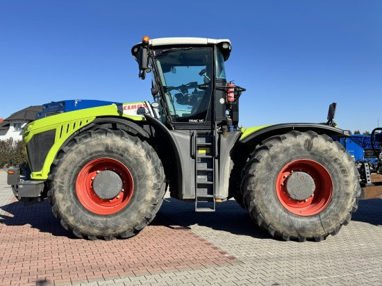 CLAAS 783 SSF 40 XERION Ohne Hacker - Trator: foto 1 CLAAS 783 SSF 40 XERION Ohne Hacker - Trator: foto 1