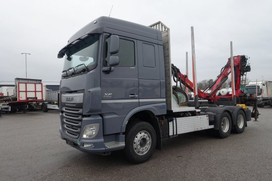 DAF FAT XF 510 mit Penz Ladekran 15Z8.70 inkl. Holzgreifer 6x4 - Camião de transporte de madeira: foto 1 DAF FAT XF 510 mit Penz Ladekran 15Z8.70 inkl. Holzgreifer 6x4 - Camião de transporte de madeira: foto 1