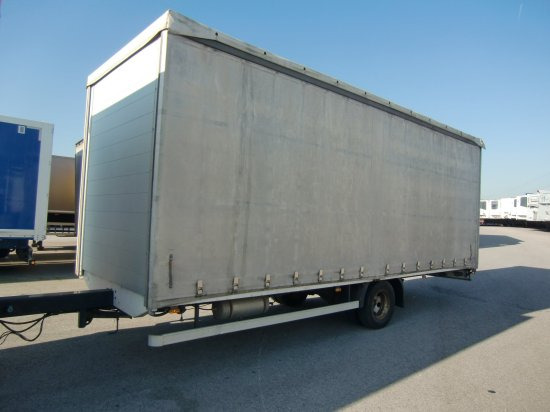 MAN LE 8.220 4x2 BL Planenaufbau + Anhänger Komplettzug - Camião de lona: foto 5 MAN LE 8.220 4x2 BL Planenaufbau + Anhänger Komplettzug - Camião de lona: foto 5