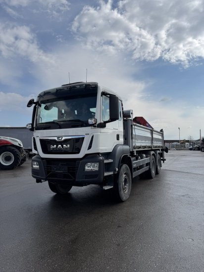 MAN TGS 26.430 6x4 3-Seitenkipper, HMF 2020K-RC Heckkran abnehmbar, - Camião basculante, Camião grua: foto 1 MAN TGS 26.430 6x4 3-Seitenkipper, HMF 2020K-RC Heckkran abnehmbar, - Camião basculante, Camião grua: foto 1