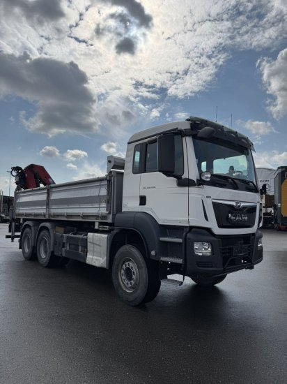 MAN TGS 26.430 6x4 3-Seitenkipper, HMF 2020K-RC Heckkran abnehmbar, - Camião basculante, Camião grua: foto 3 MAN TGS 26.430 6x4 3-Seitenkipper, HMF 2020K-RC Heckkran abnehmbar, - Camião basculante, Camião grua: foto 3