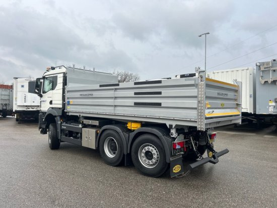 MAN TGS 28.480 6x4x4 , Meiller, Winterdienstausrüstung, Achslift, Lenkachse - Camião basculante: foto 2 MAN TGS 28.480 6x4x4 , Meiller, Winterdienstausrüstung, Achslift, Lenkachse - Camião basculante: foto 2